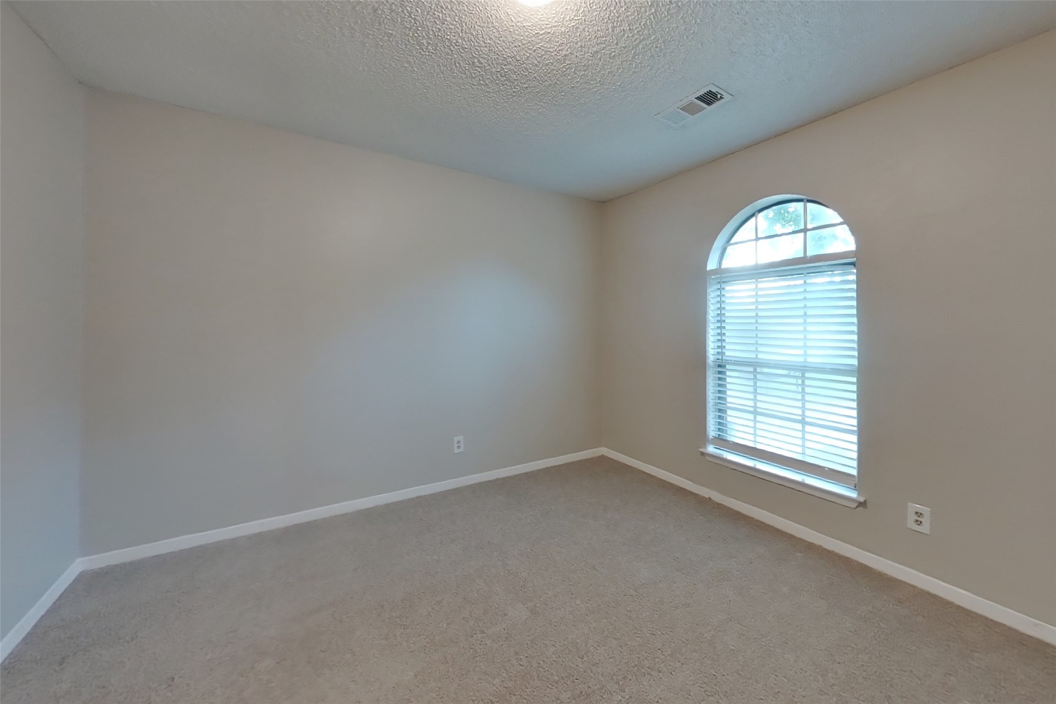 16726 Britford Property Photo 12