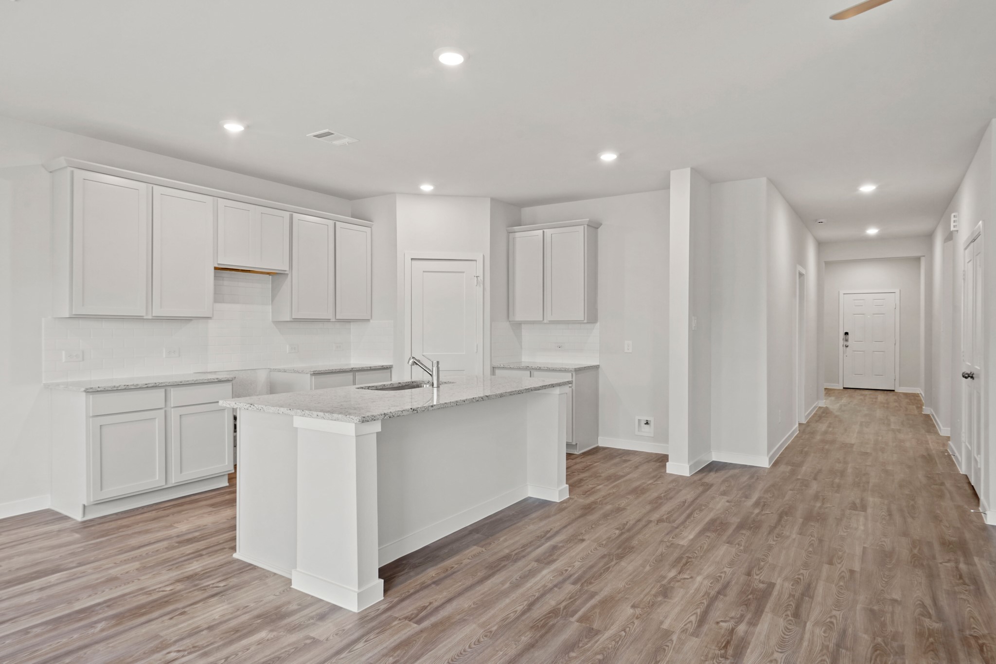 112 Water Grass Trail Property Photo 5