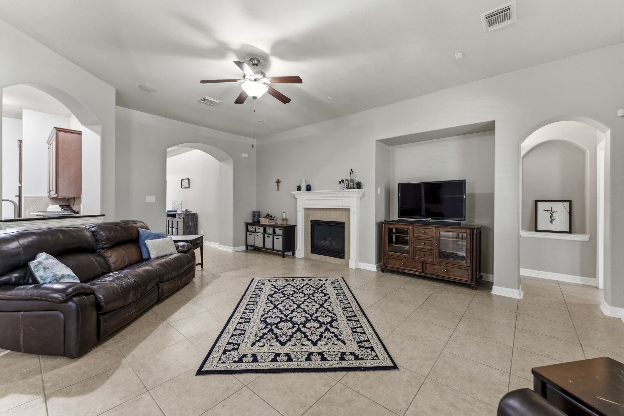 14503 Ivy Wood Court Property Photo 3