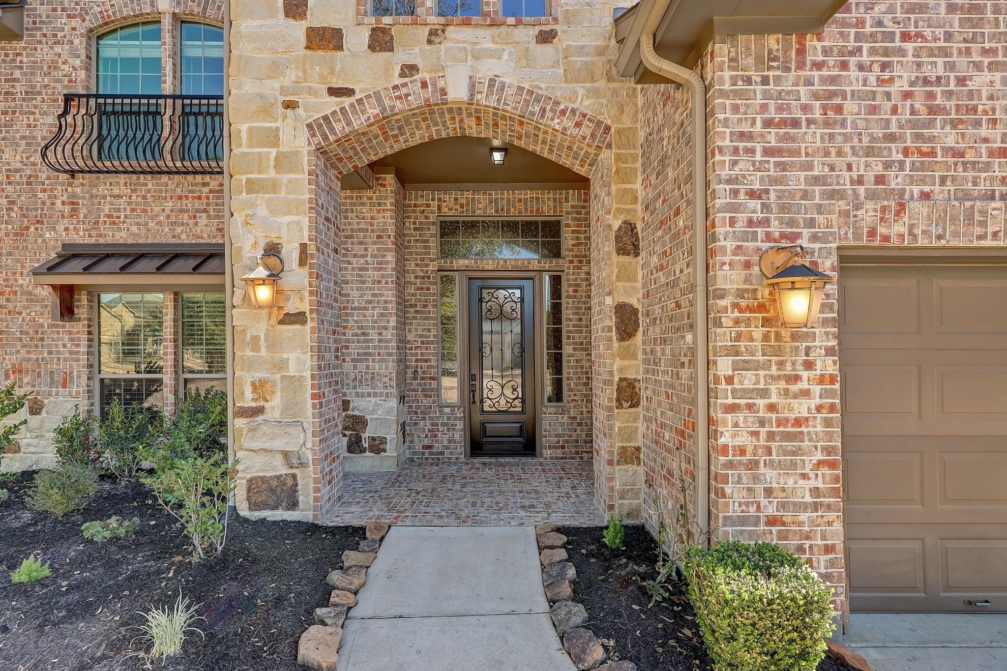 8338 Sedona Ridge Drive Property Photo 4