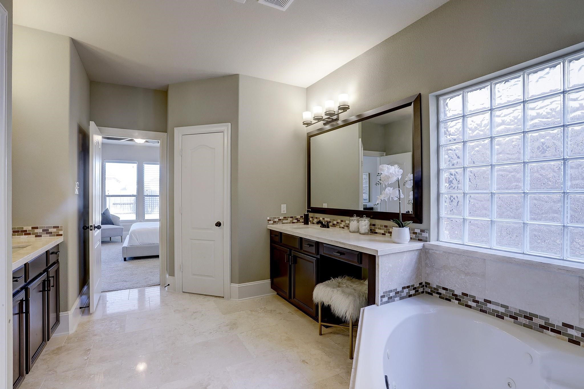 8338 Sedona Ridge Drive Property Photo 20