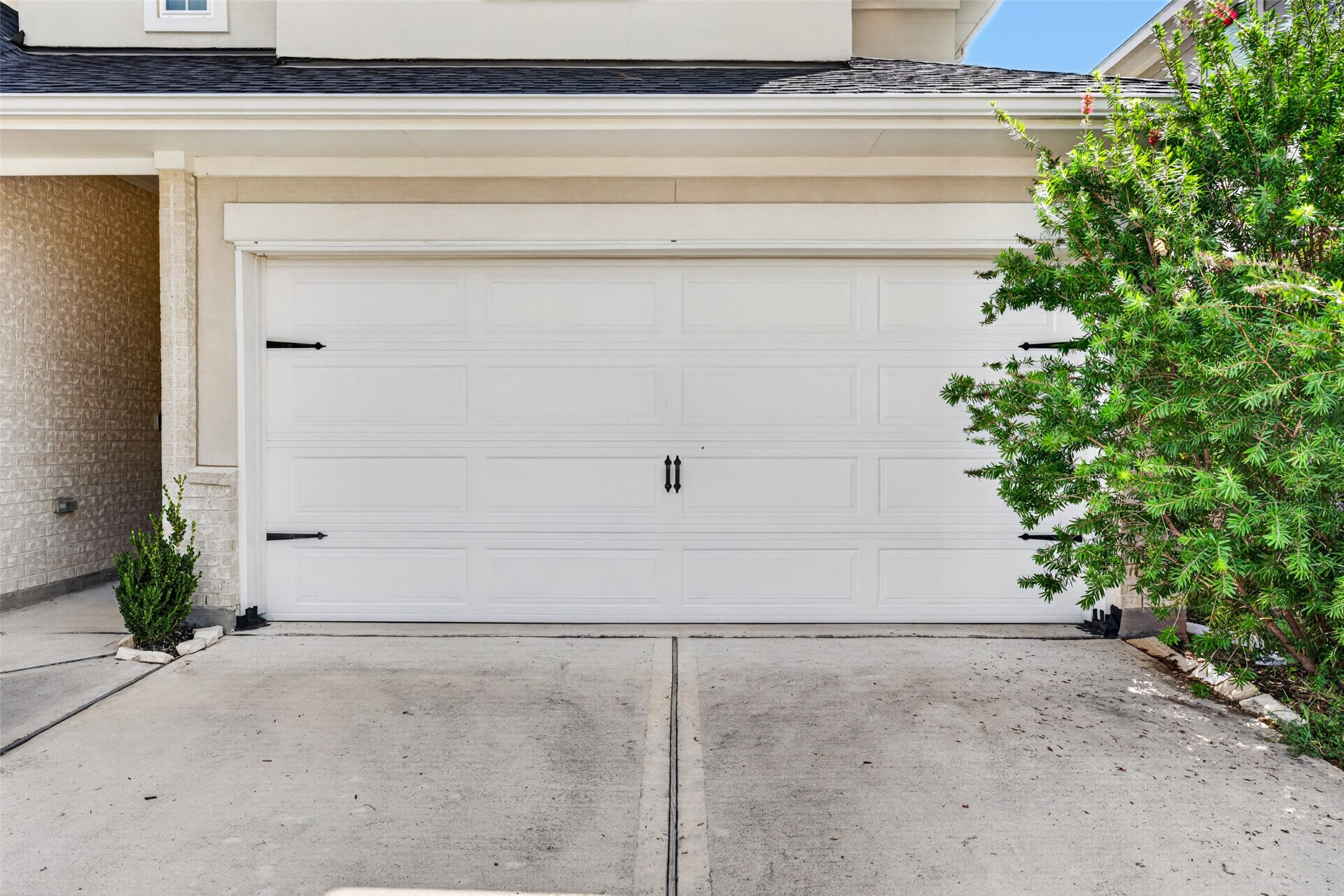 4103 Sherman Oak Lane Property Photo 4