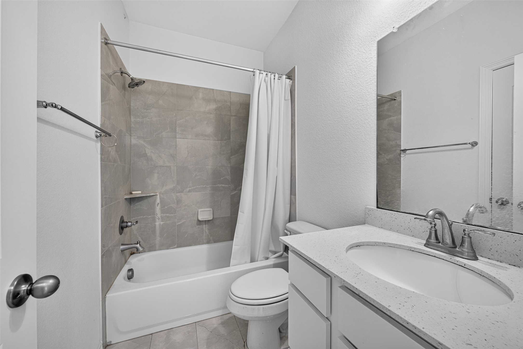 4103 Sherman Oak Lane Property Photo 9