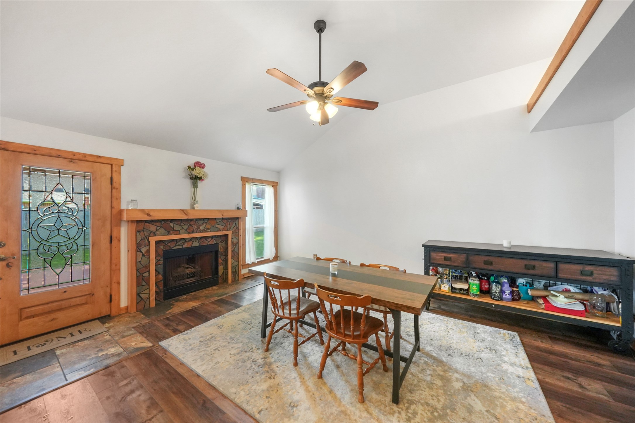 929 N Rivershire Drive Property Photo 6