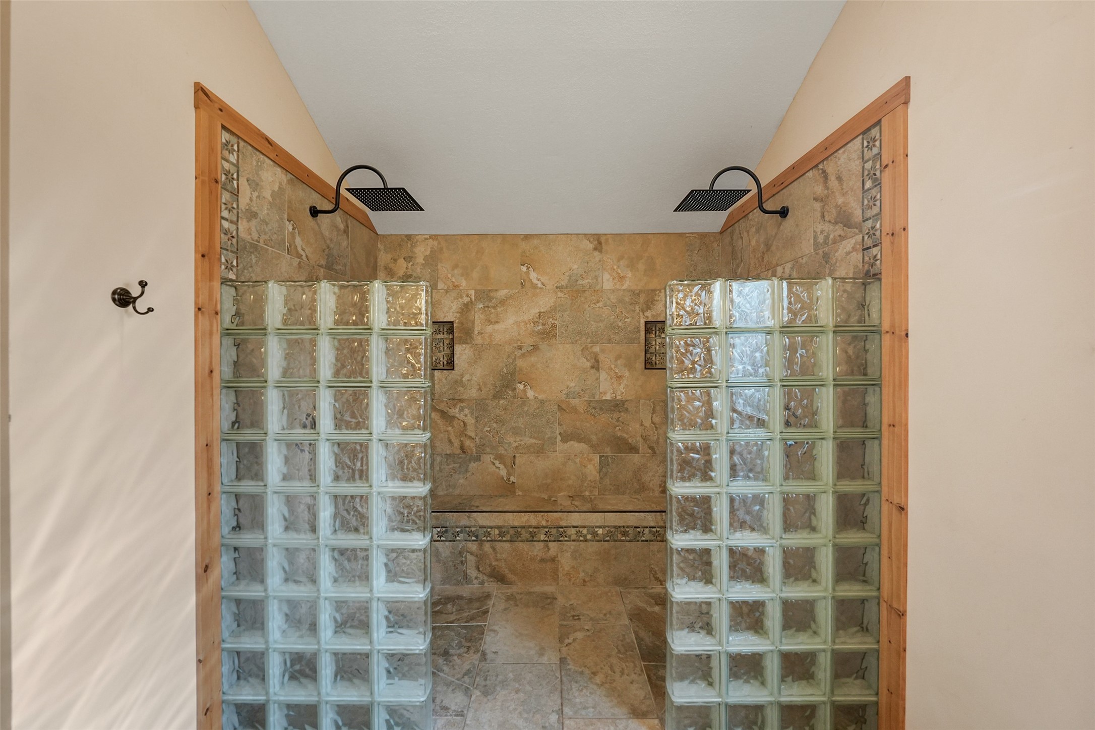 929 N Rivershire Drive Property Photo 13