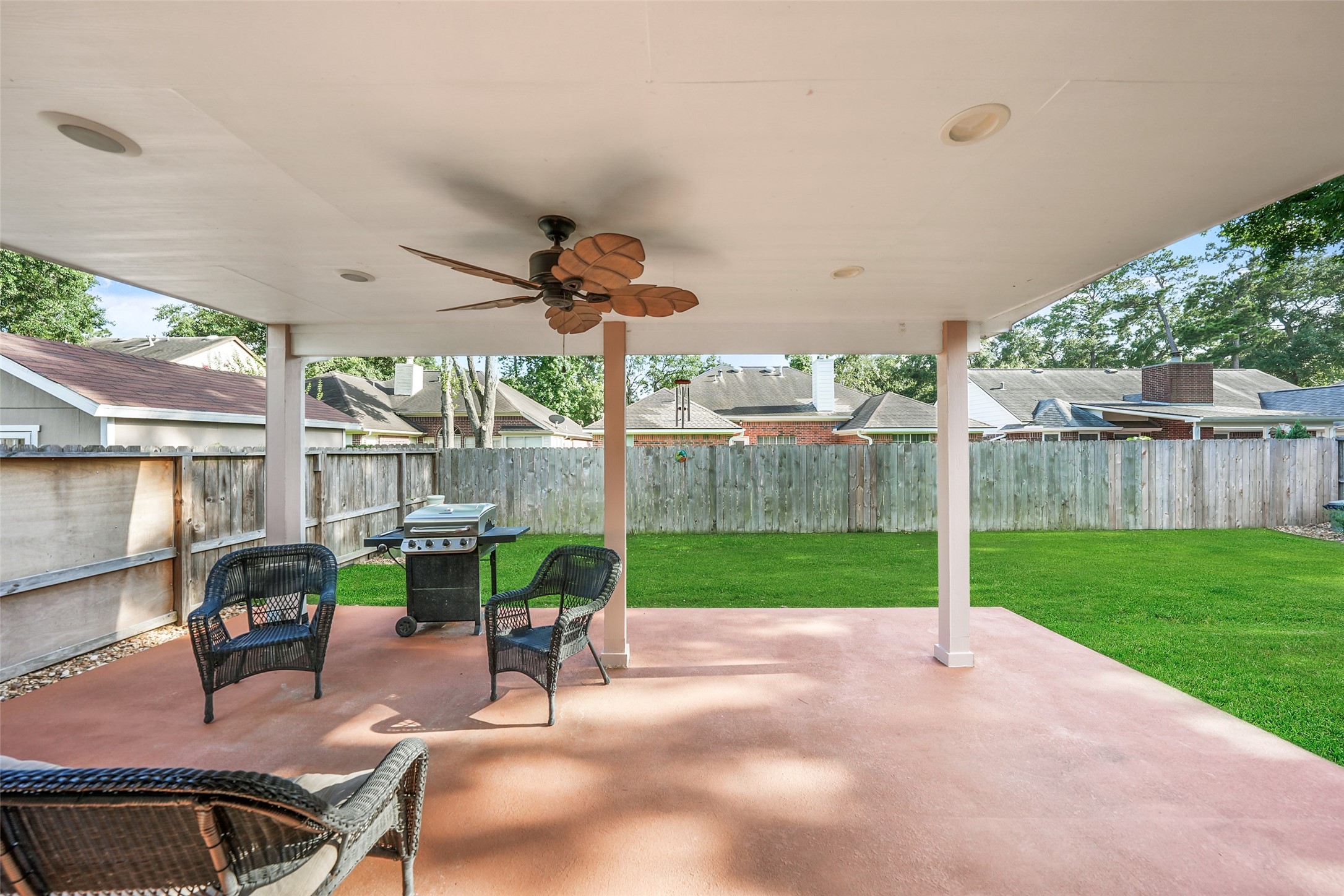 929 N Rivershire Drive Property Photo 17