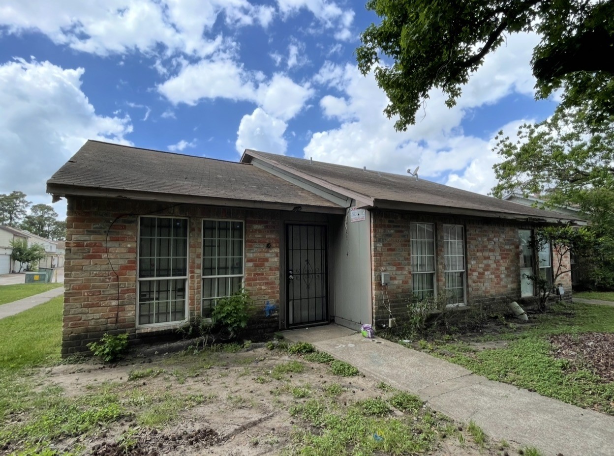 5739 Easthampton Drive A Property Photo 1