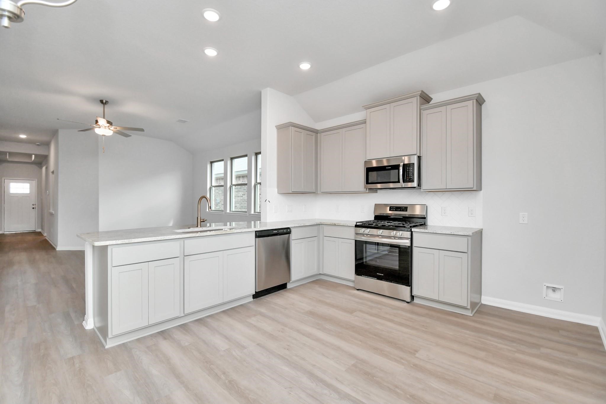 8407 Black Pearl Court Property Photo 7