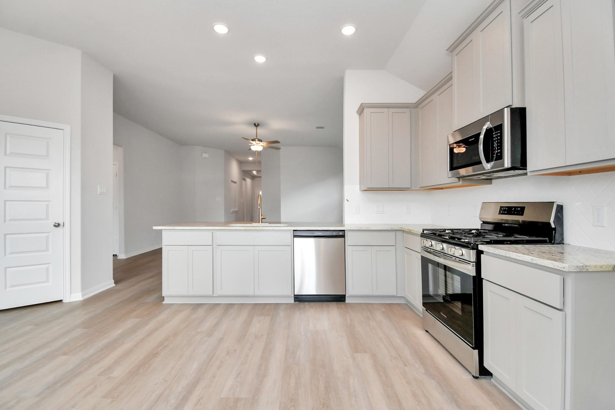 8407 Black Pearl Court Property Photo 8