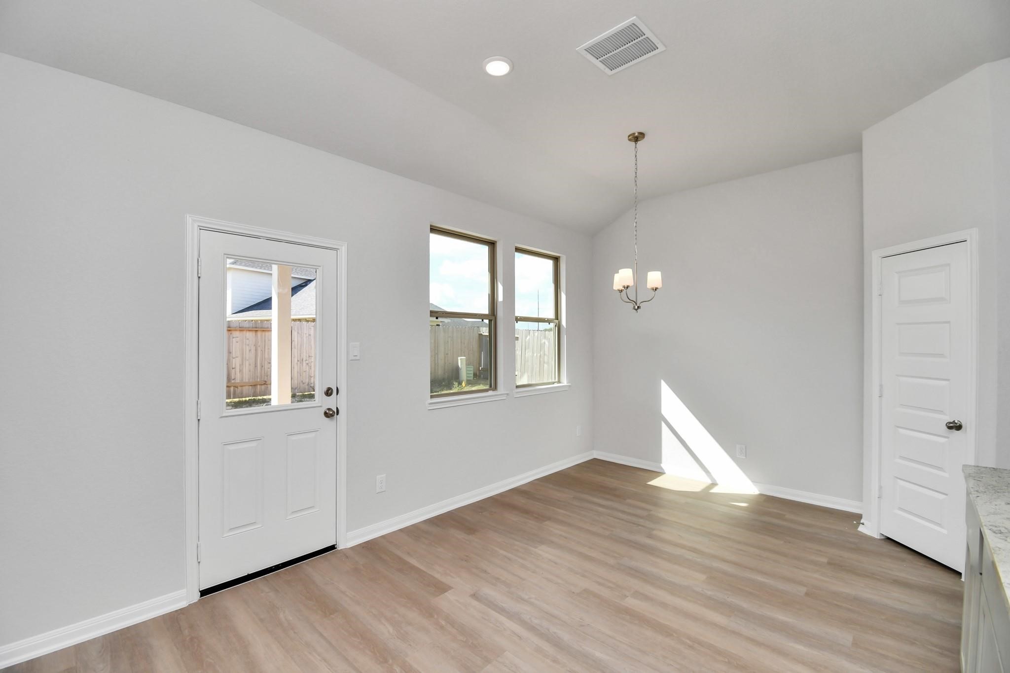 8407 Black Pearl Court Property Photo 10