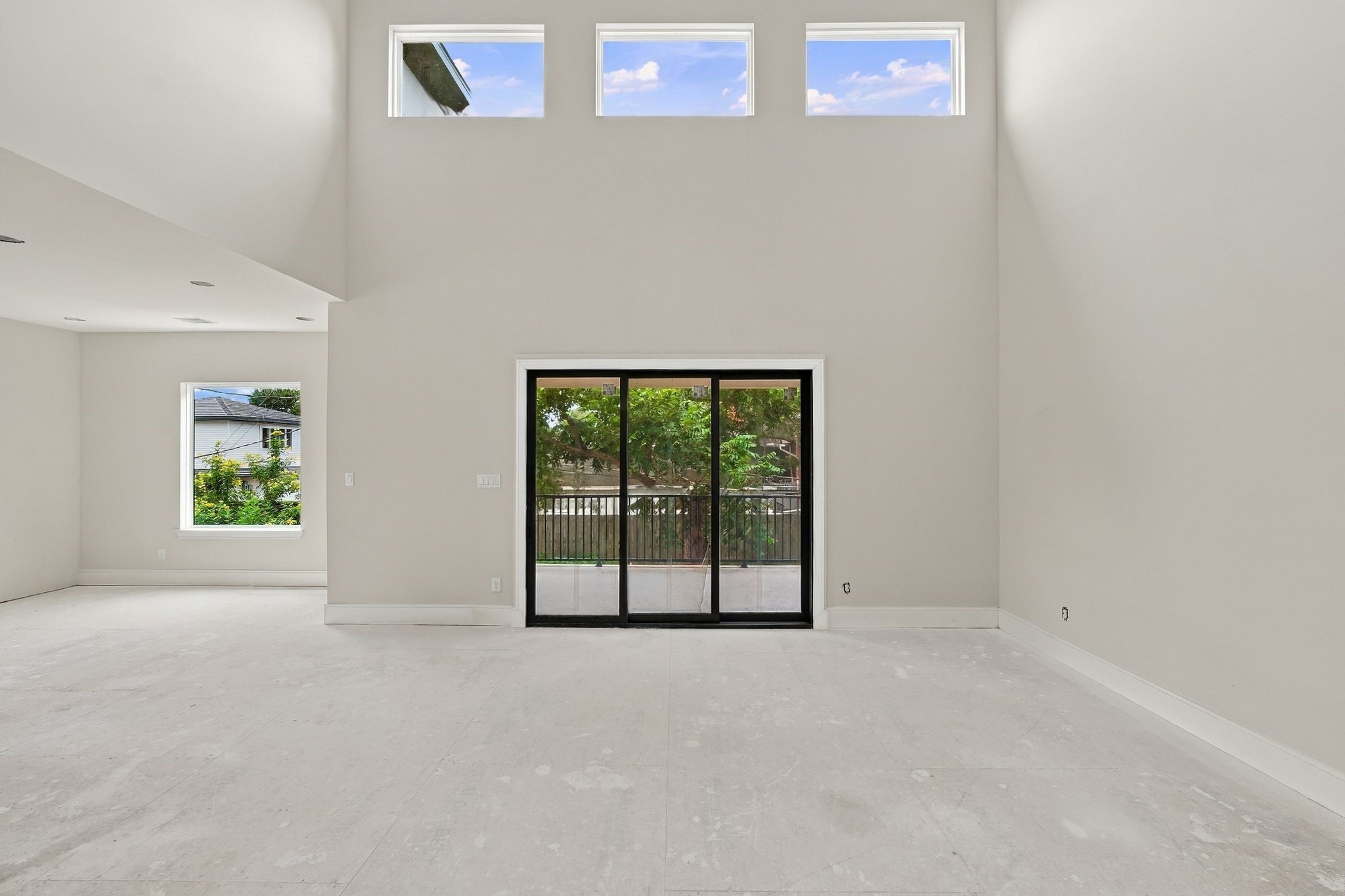 9710 Chimney Rock Road Property Photo 8