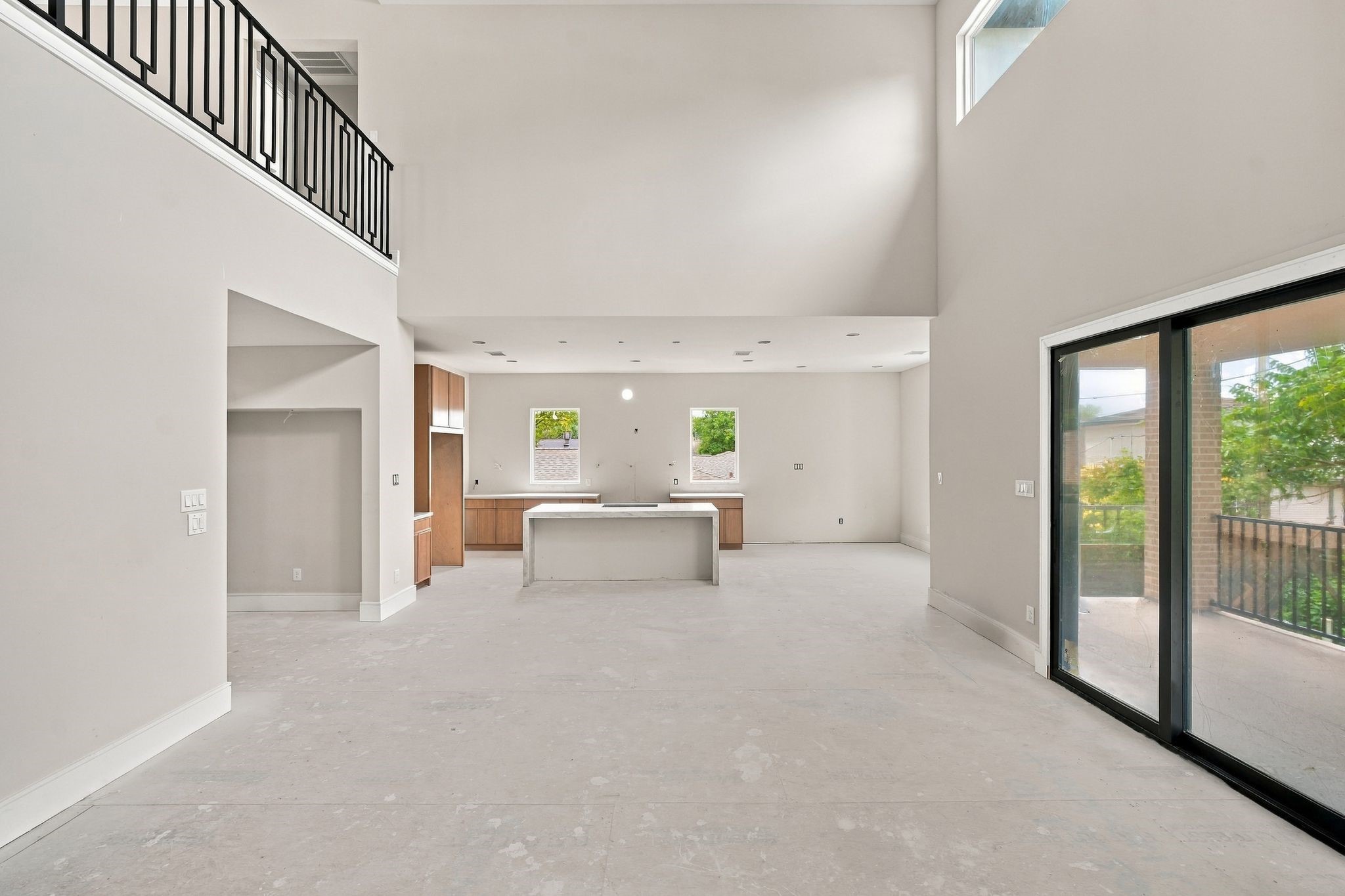 9710 Chimney Rock Road Property Photo 9
