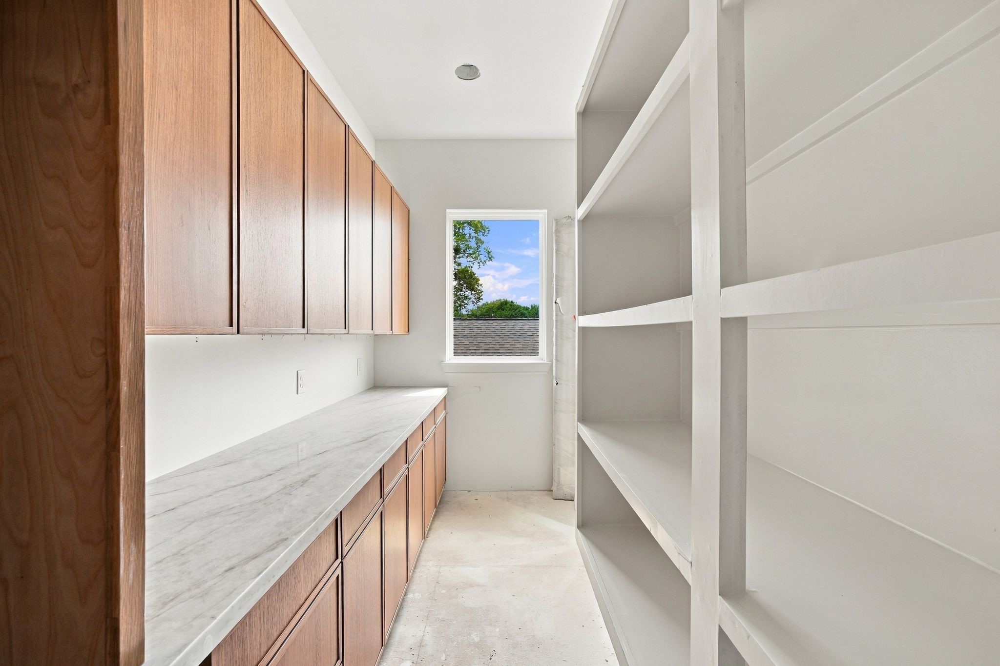 9710 Chimney Rock Road Property Photo 13