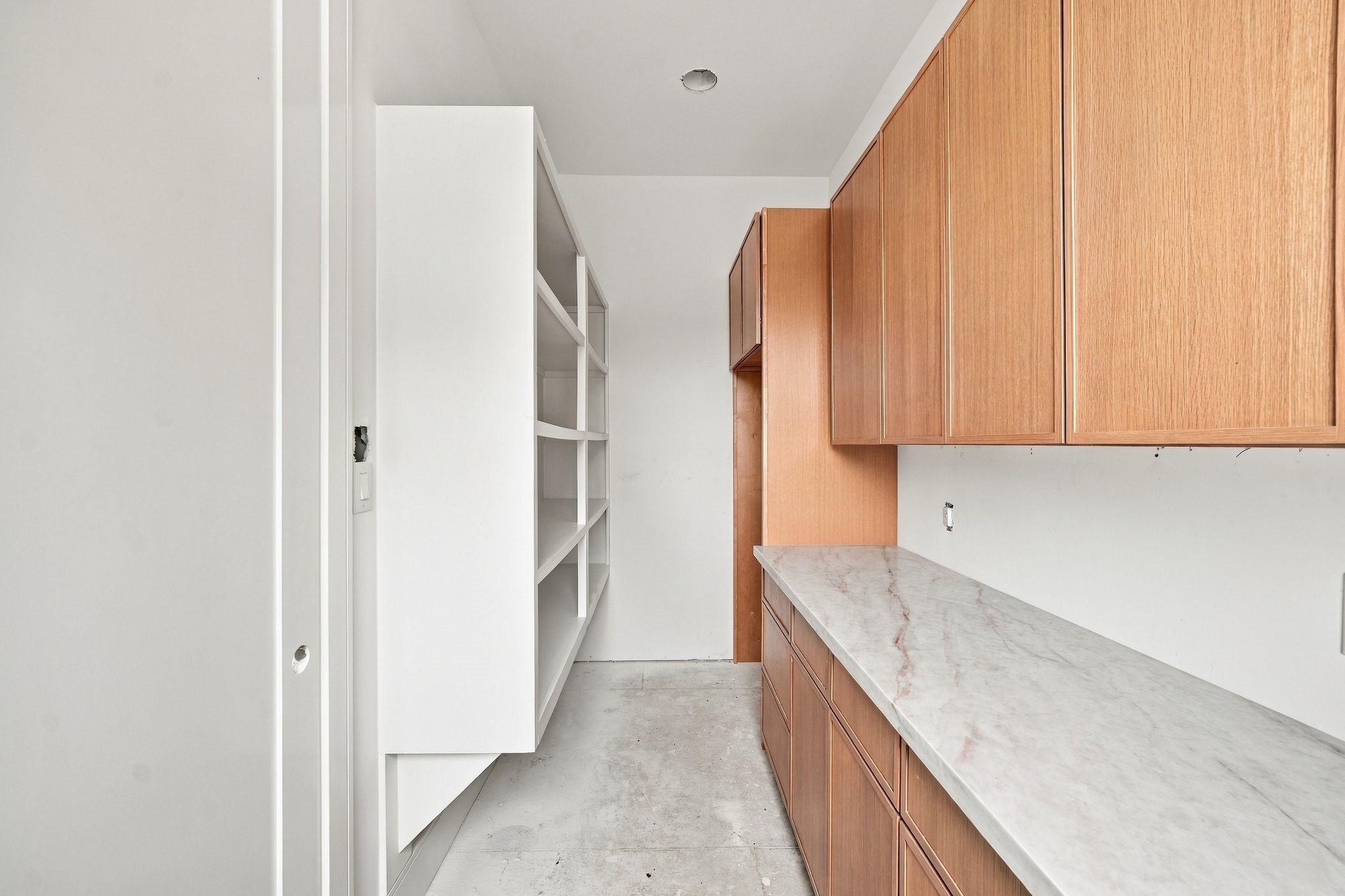9710 Chimney Rock Road Property Photo 14