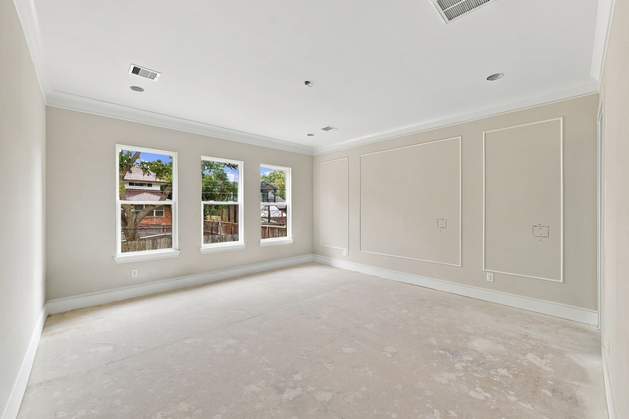 9710 Chimney Rock Road Property Photo 15