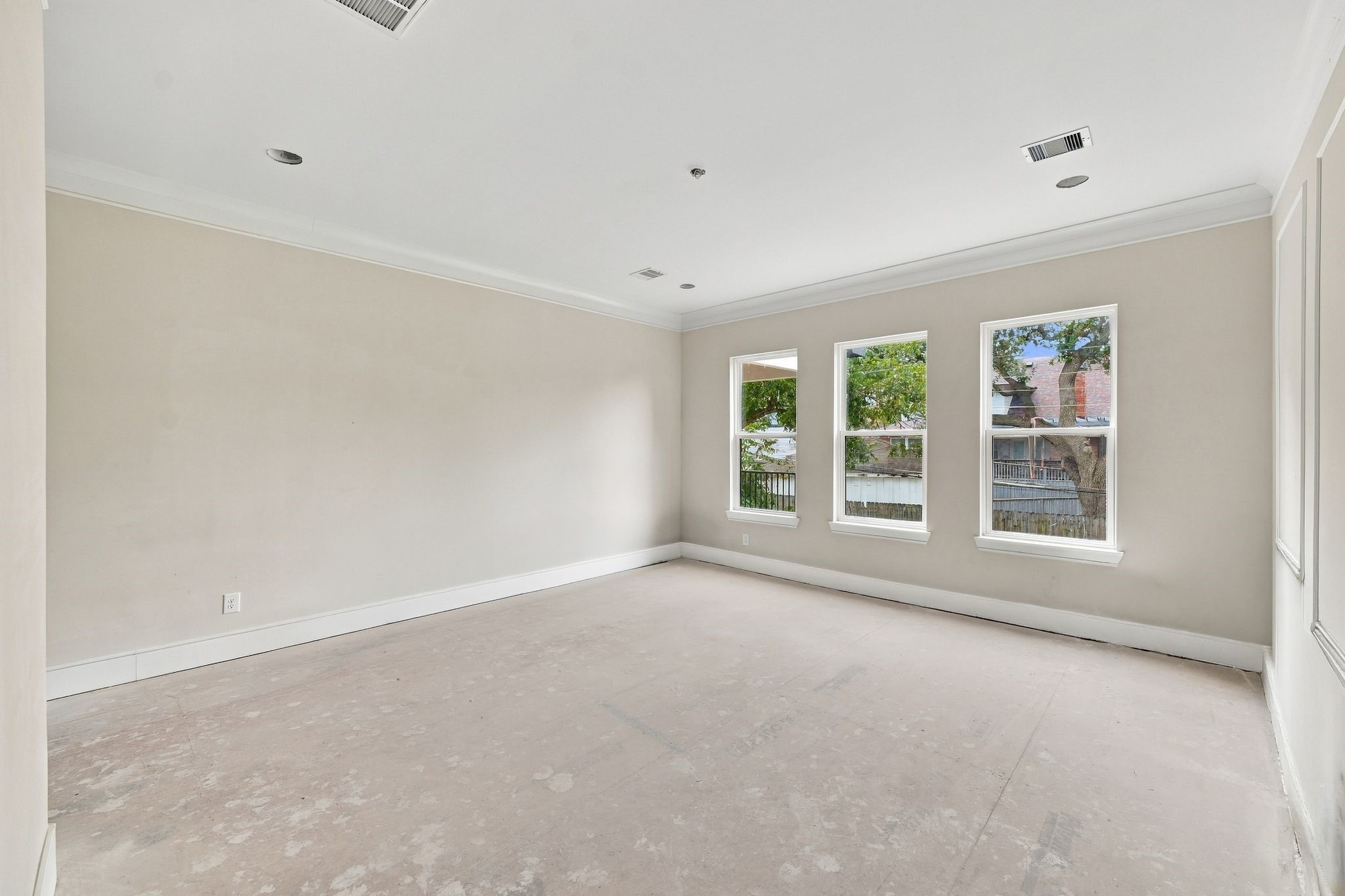 9710 Chimney Rock Road Property Photo 16