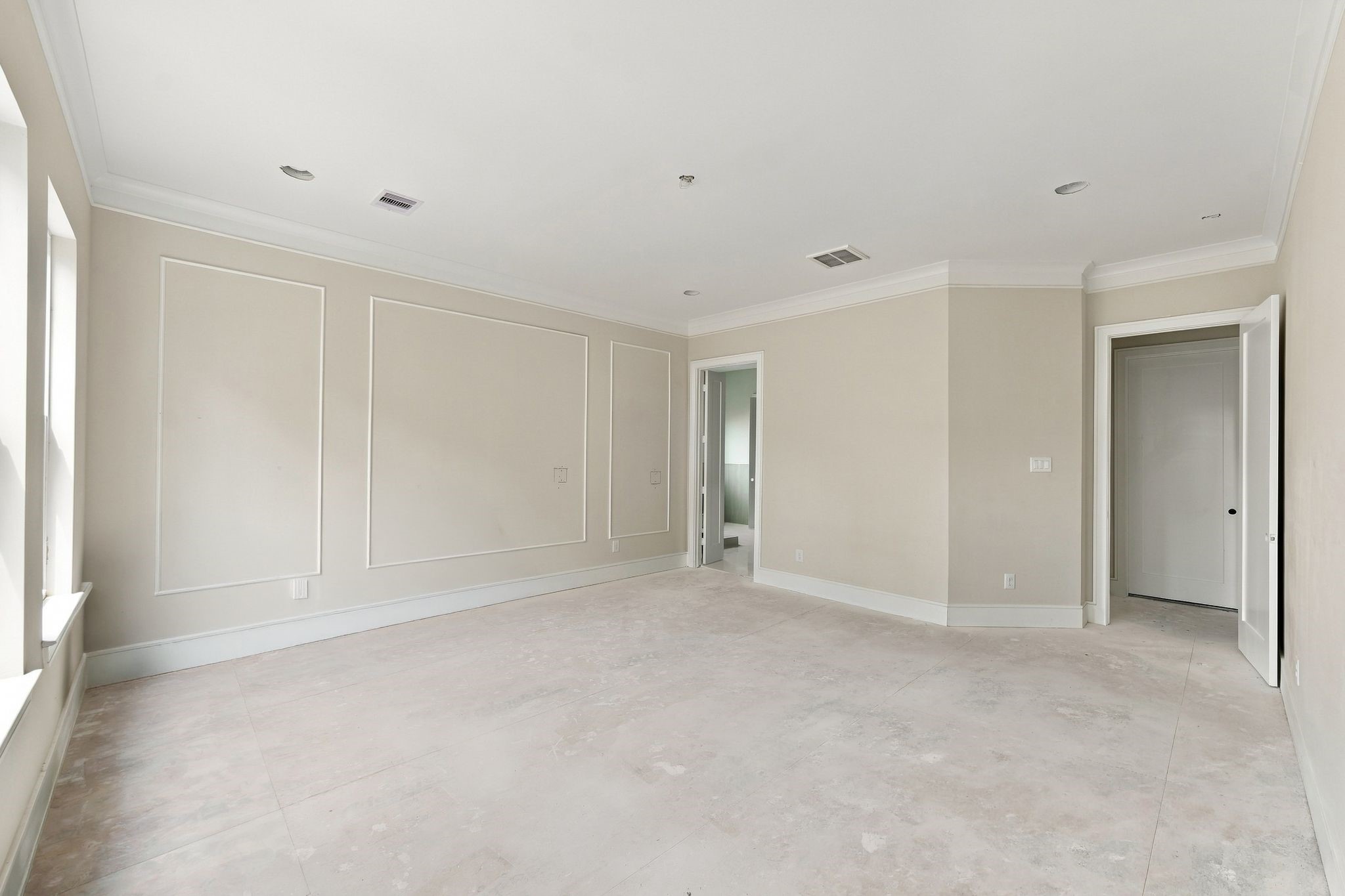 9710 Chimney Rock Road Property Photo 17
