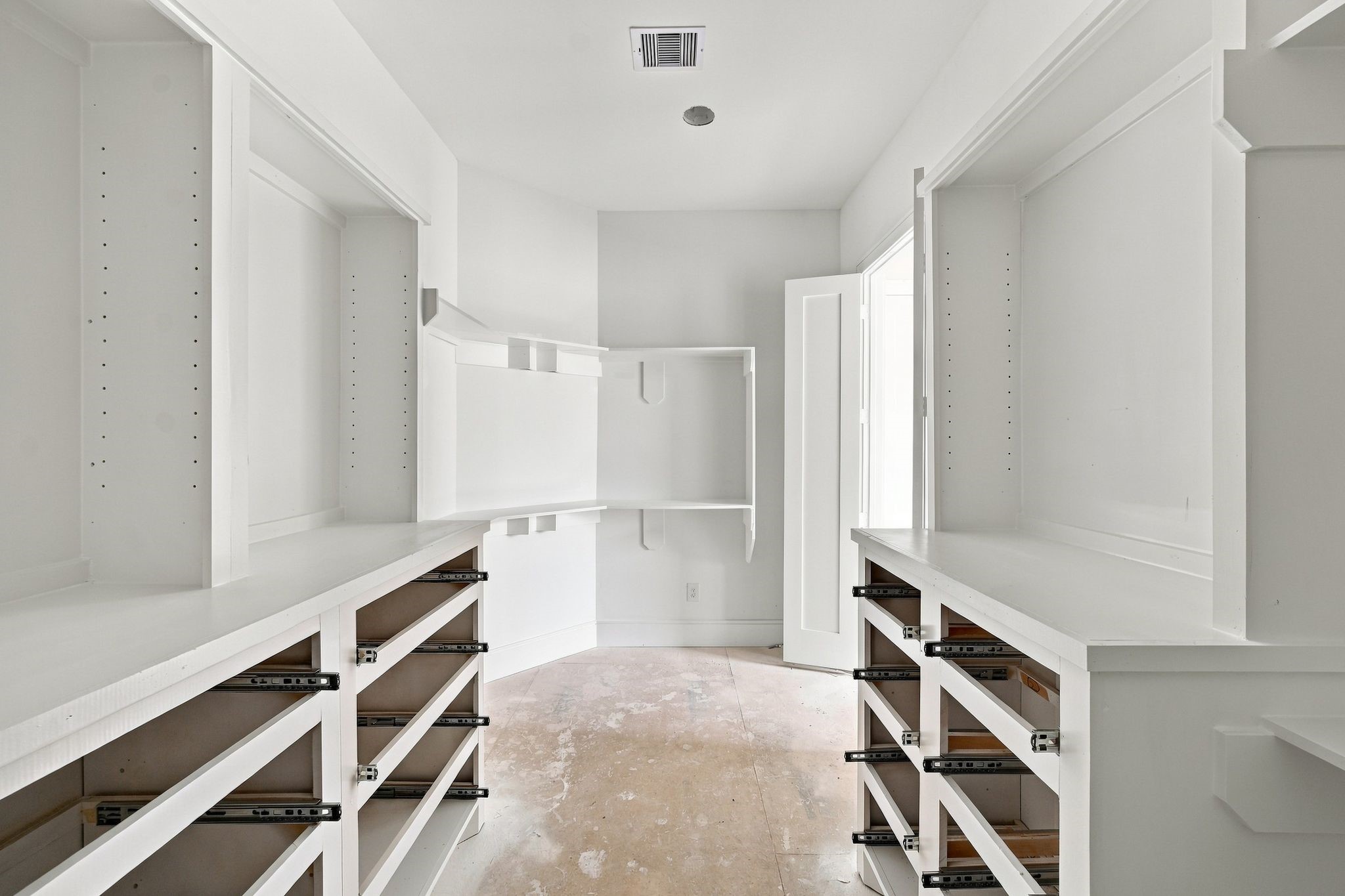 9710 Chimney Rock Road Property Photo 20