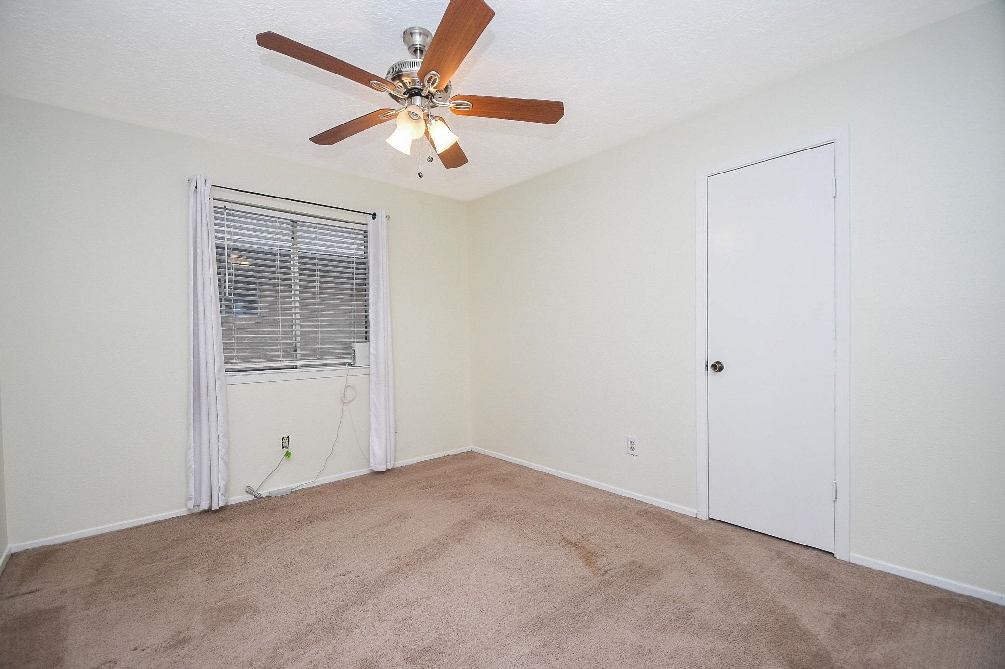 19903 Eastman Place Property Photo 34