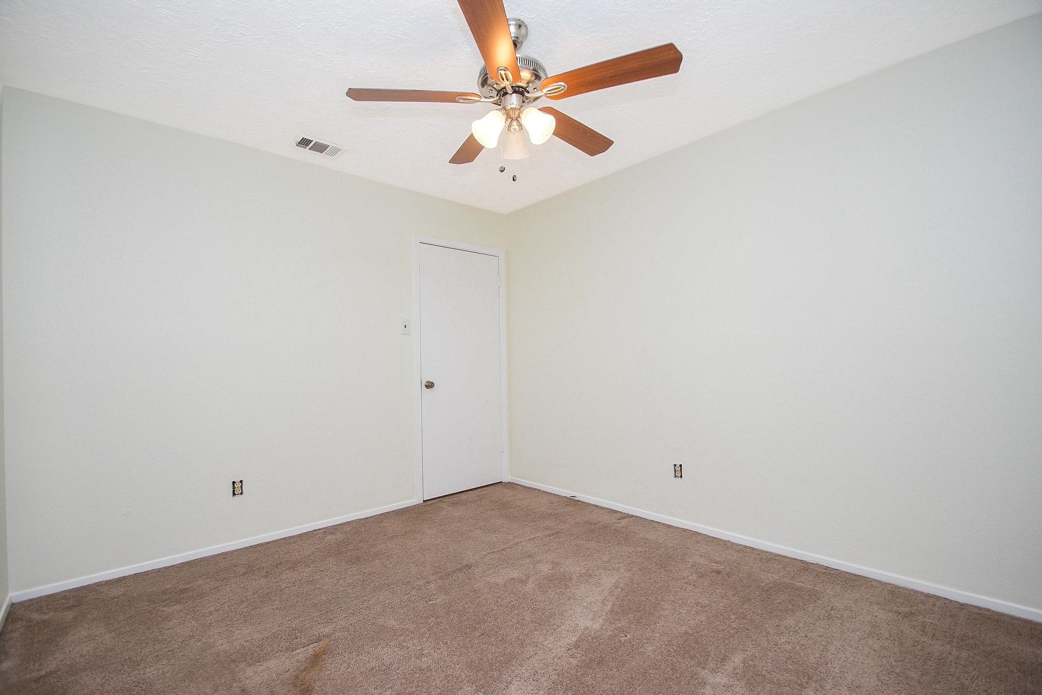 19903 Eastman Place Property Photo 36