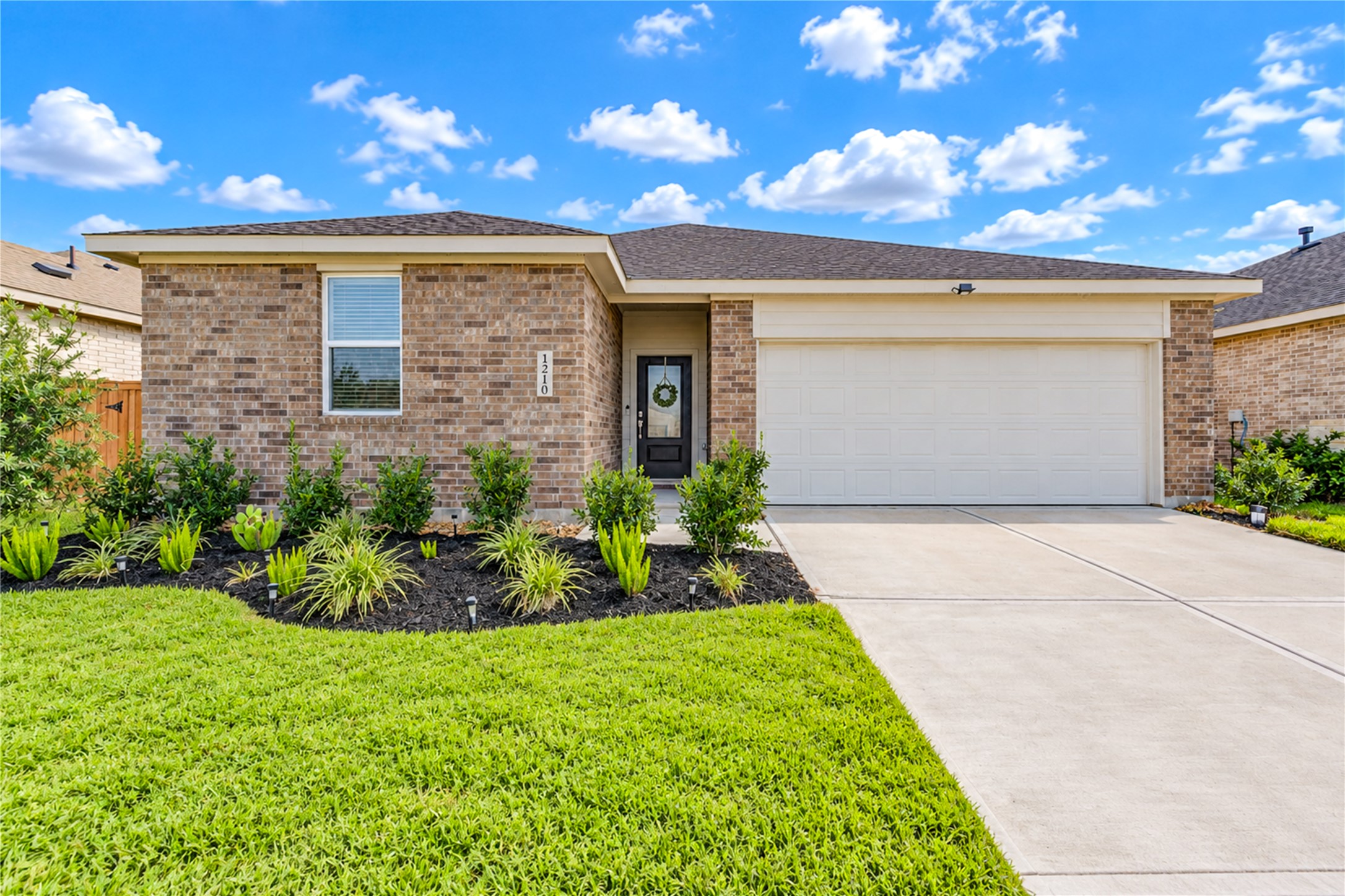 1210 Shady Pines Drive Property Photo 1