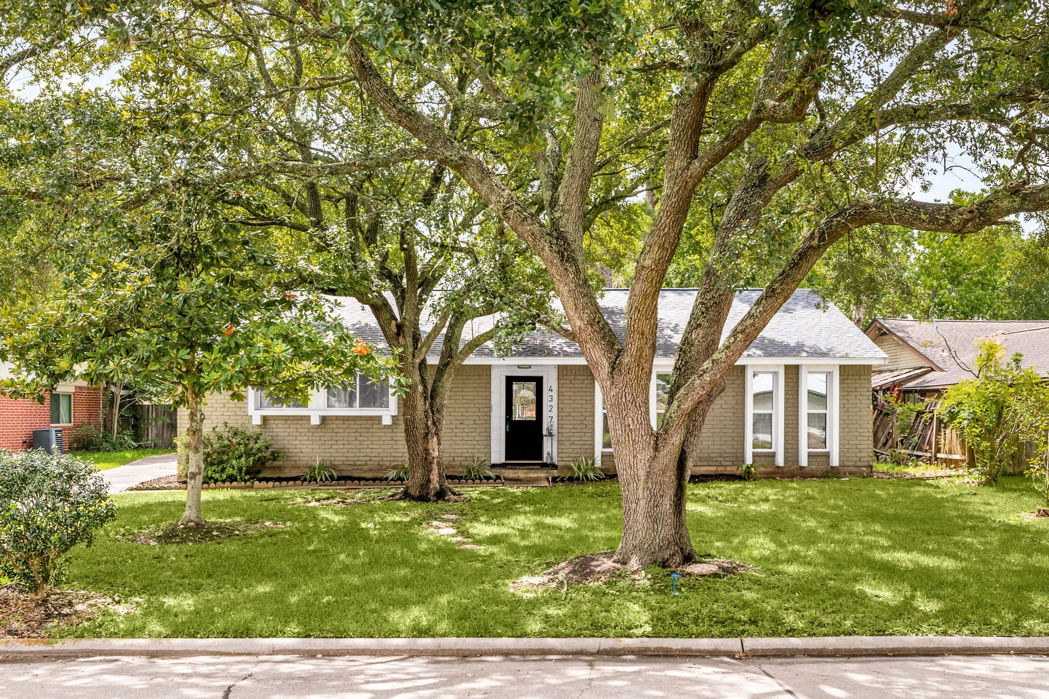 4327 Peridot Lane Property Photo