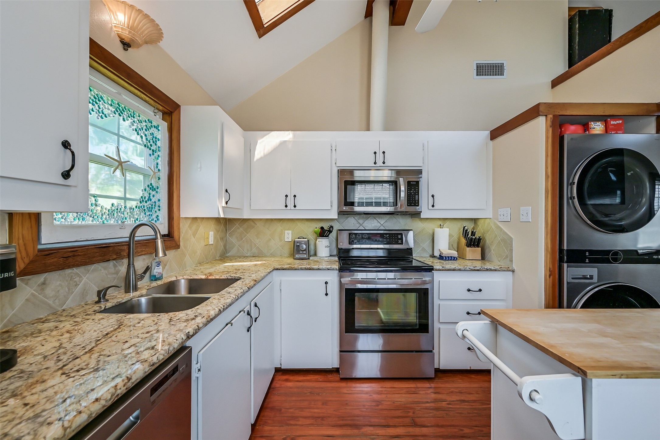 4018 Reeves Drive Property Photo 15