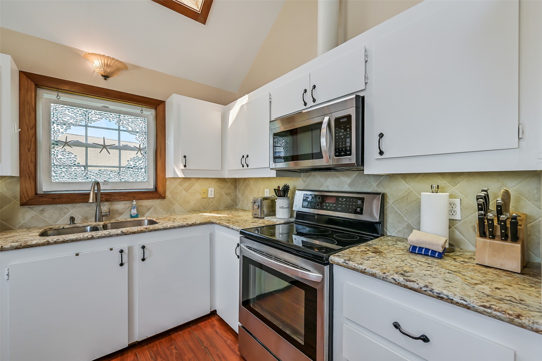4018 Reeves Drive Property Photo 16