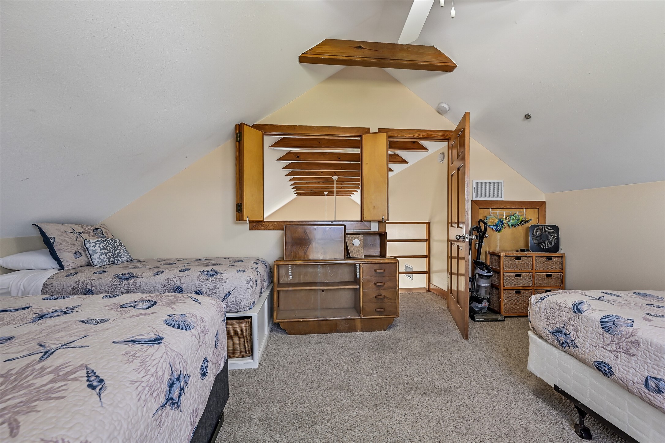 4018 Reeves Drive Property Photo 25