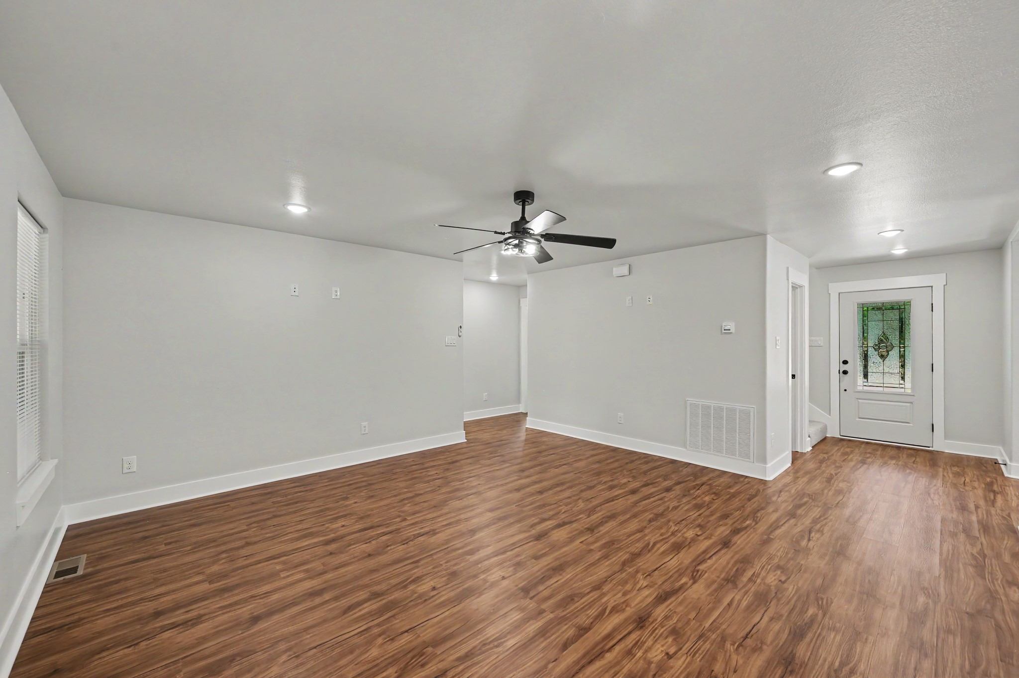 116 Sun City Lane Property Photo 14