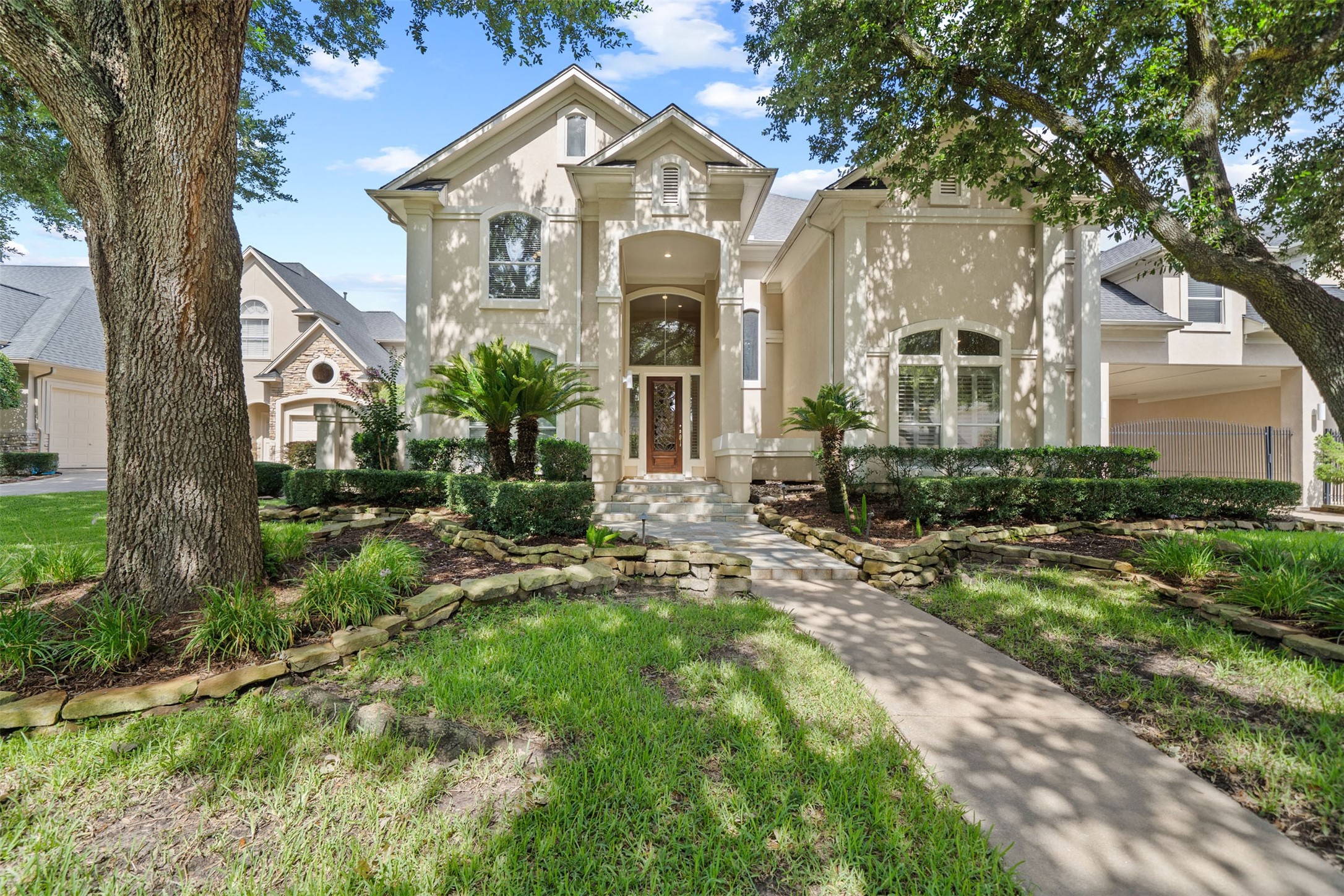 6 Epernay Place Property Photo 1