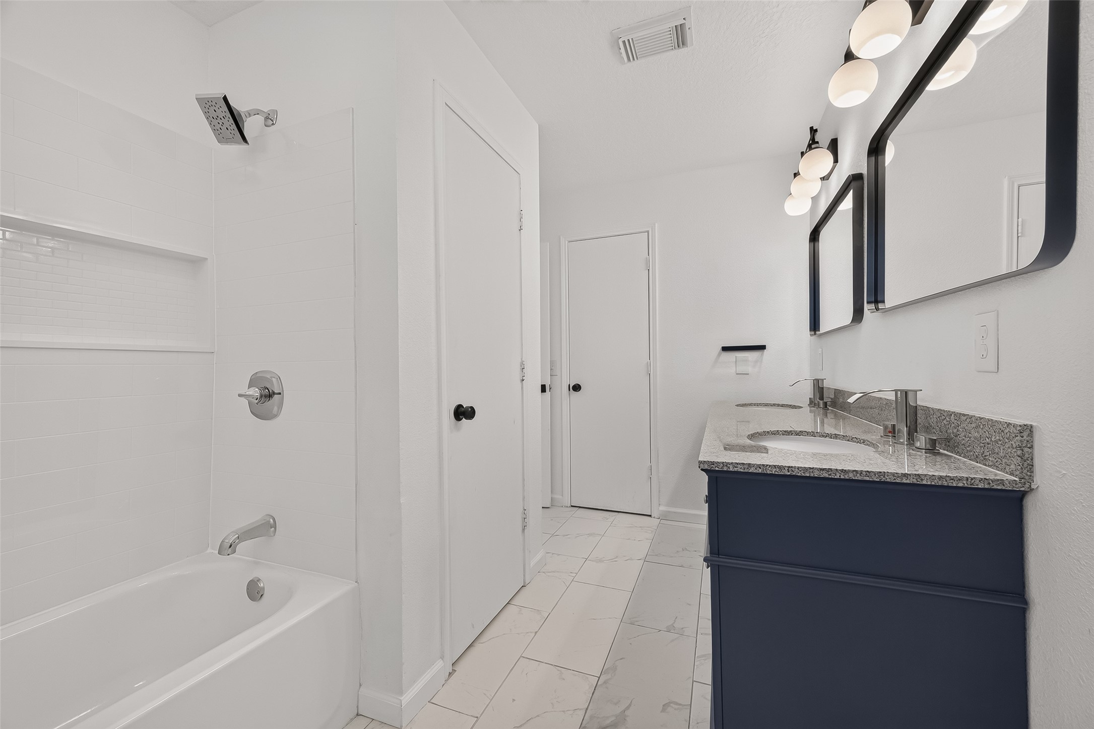 13430 Eldridge Villa Street Property Photo 26