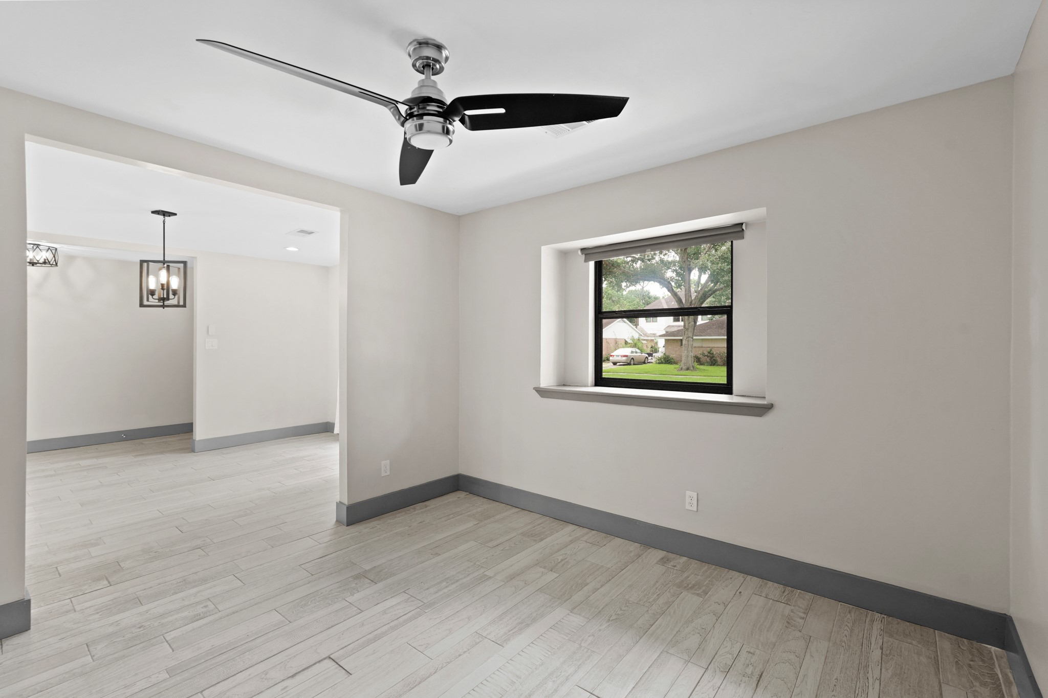 5522 Braesvalley Drive Property Photo 11