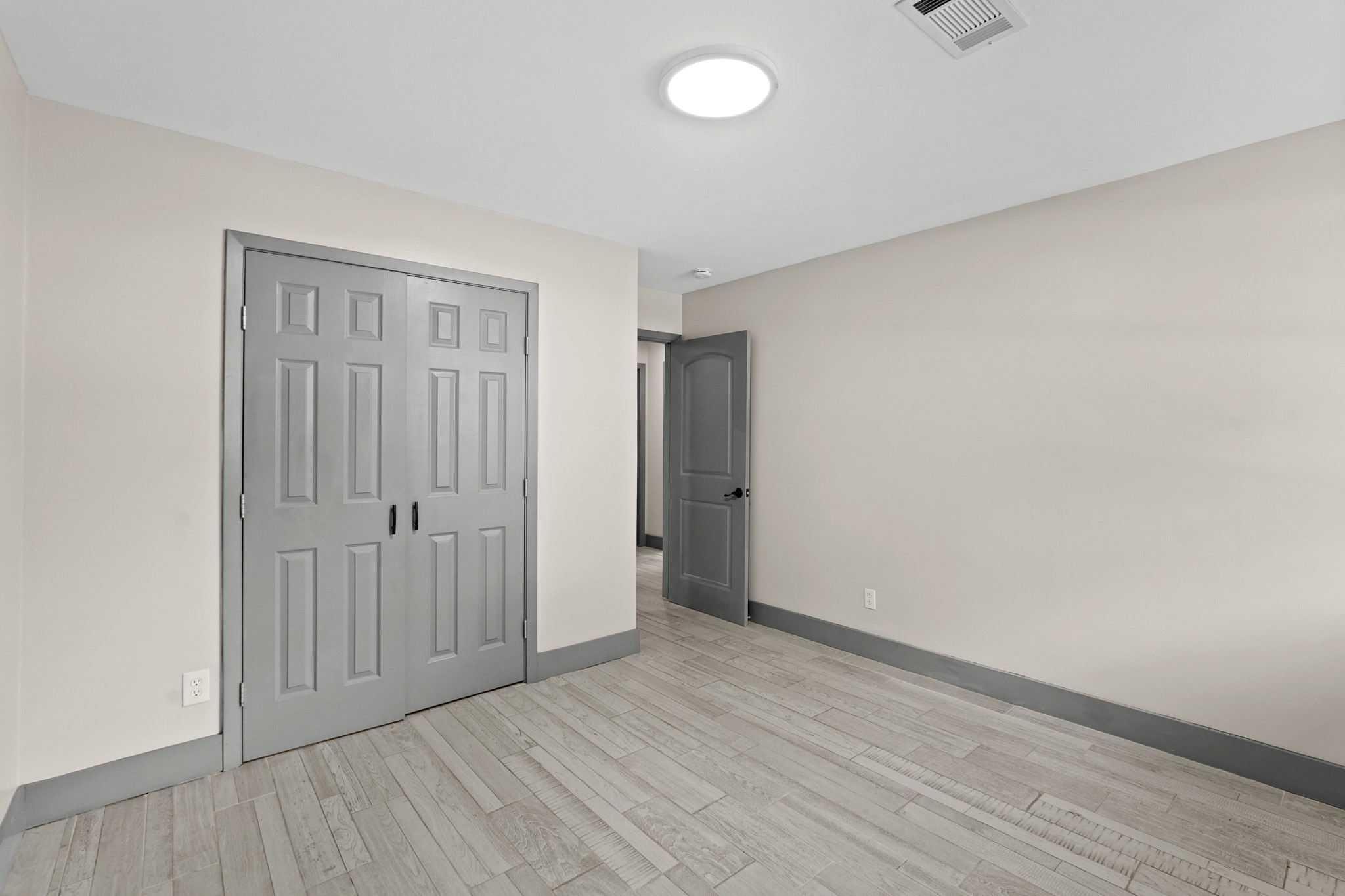 5522 Braesvalley Drive Property Photo 18