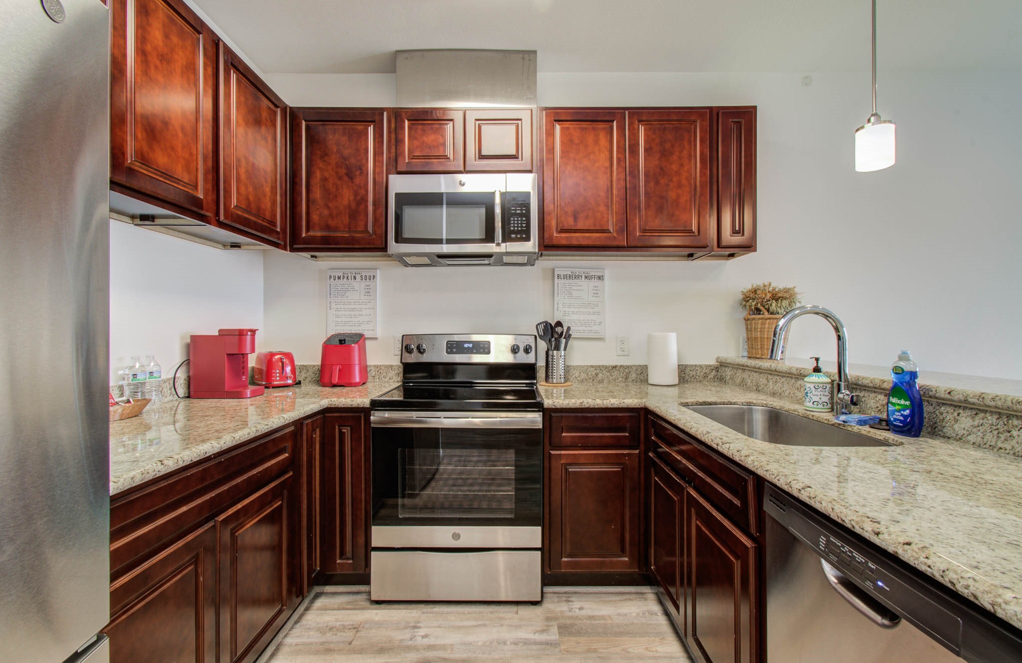 1207 Grand West Boulevard 3e Property Photo 2