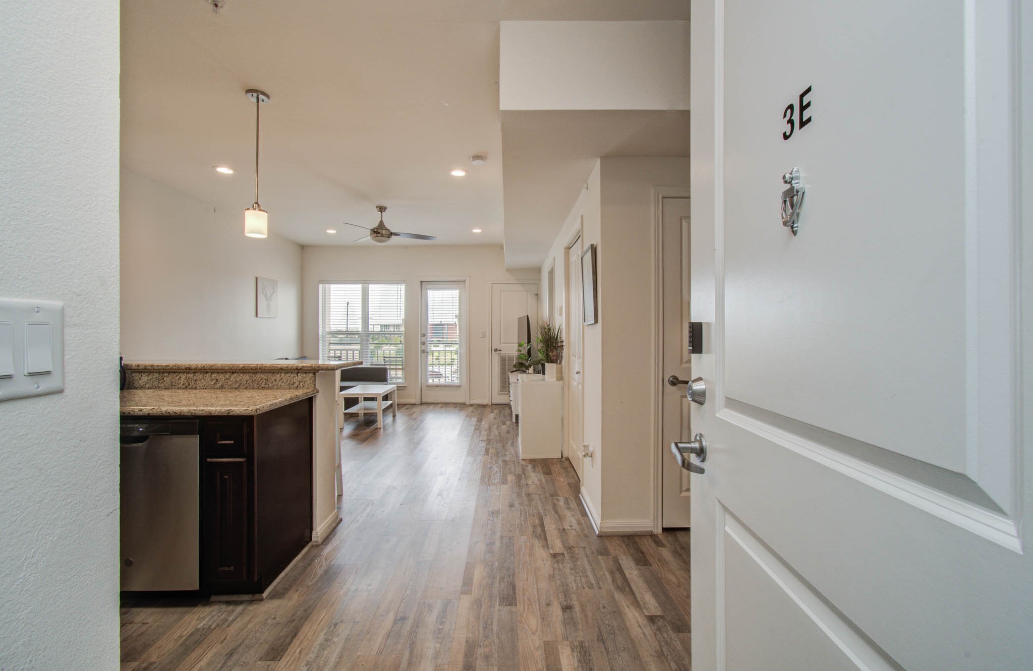 1207 Grand West Boulevard 3e Property Photo 11