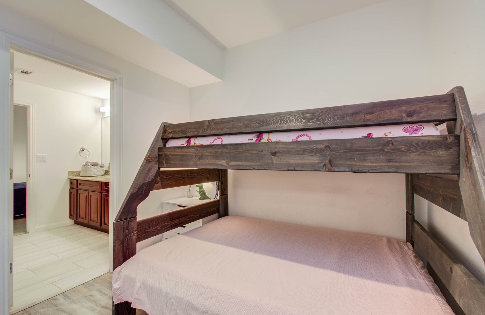 1207 Grand West Boulevard 3e Property Photo 20