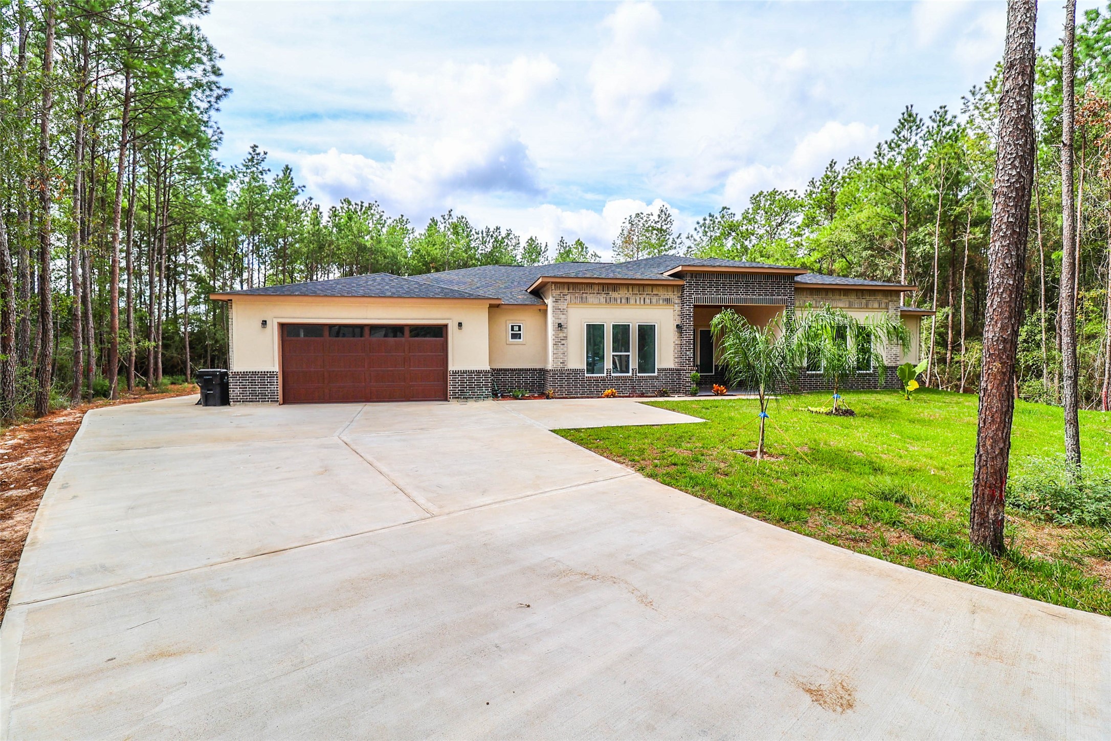7522 Saddle Blanket Drive Property Photo 1