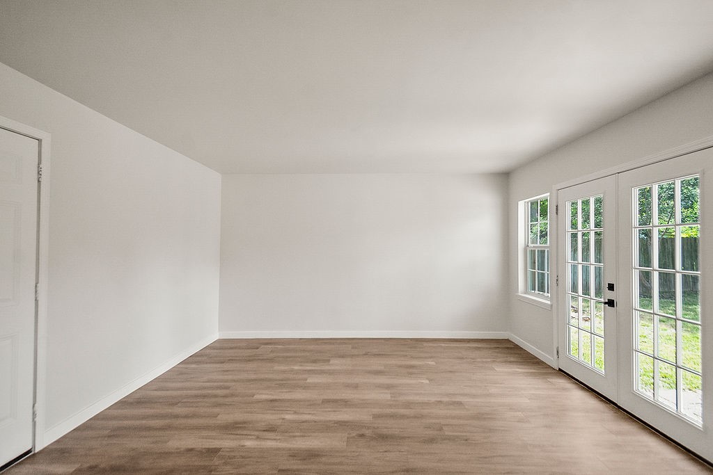 5514 Chantilly Lane Property Photo 12