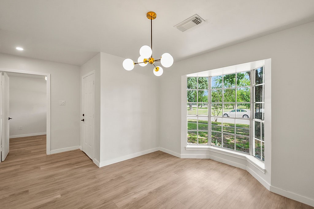 5514 Chantilly Lane Property Photo 18