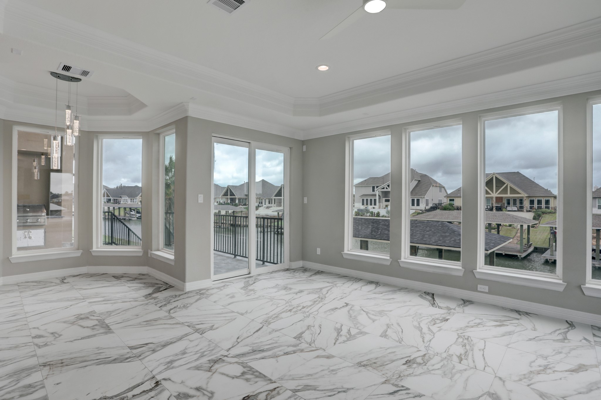 502 Amalfi Drive Property Photo 9