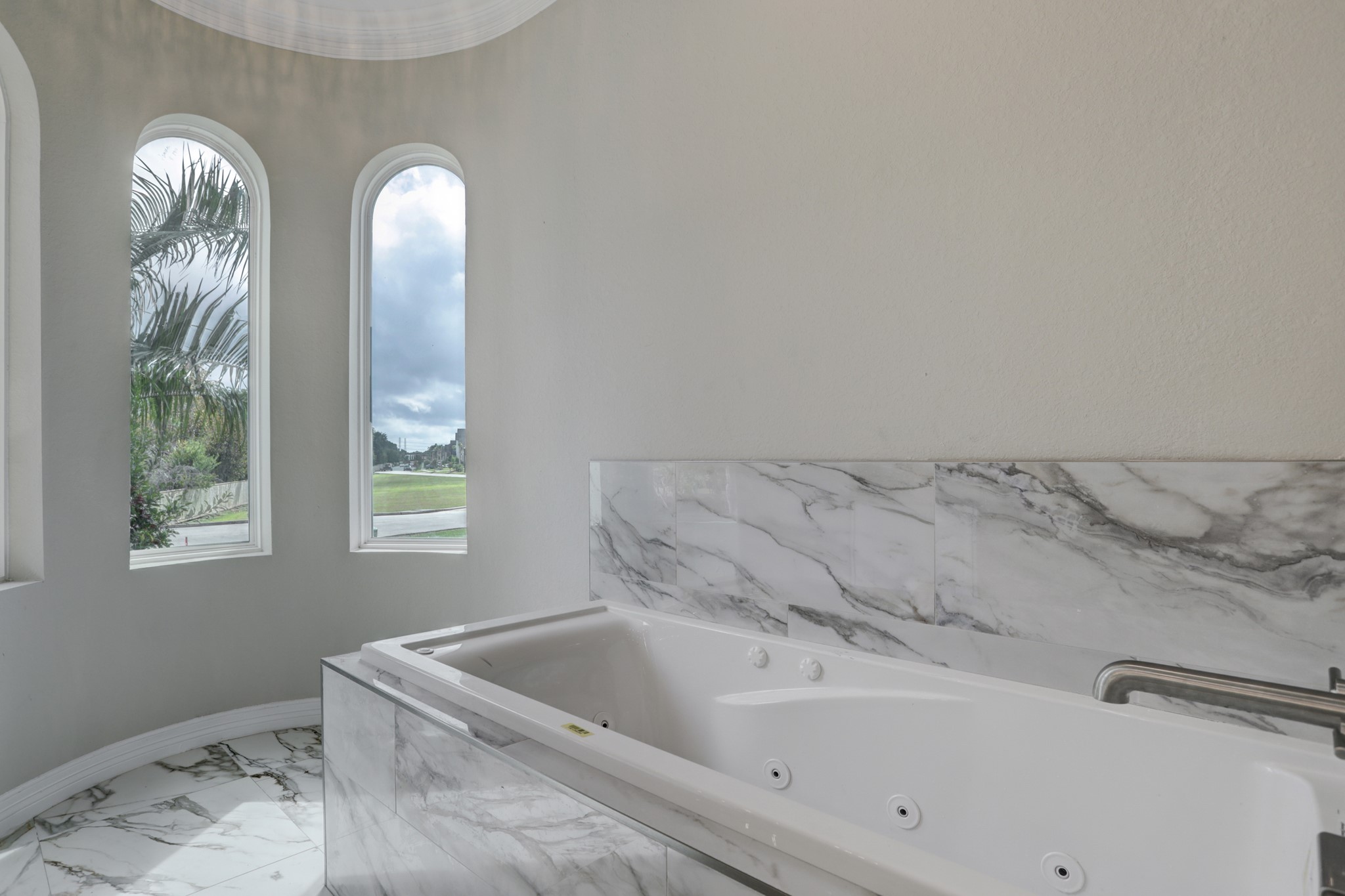 502 Amalfi Drive Property Photo 14