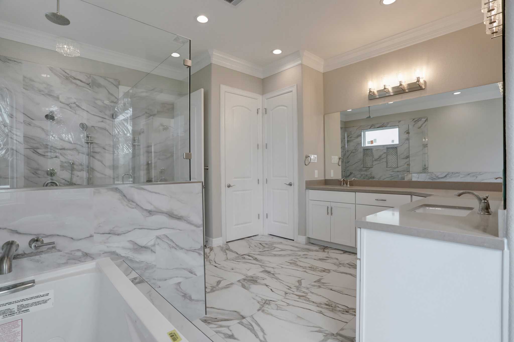 502 Amalfi Drive Property Photo 16