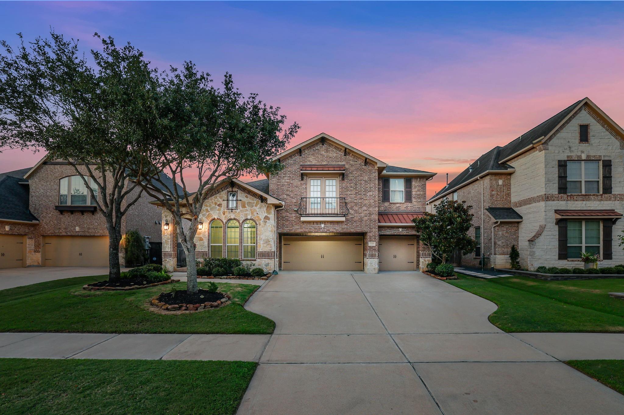 27418 Windcrest Key Lane Property Photo 3