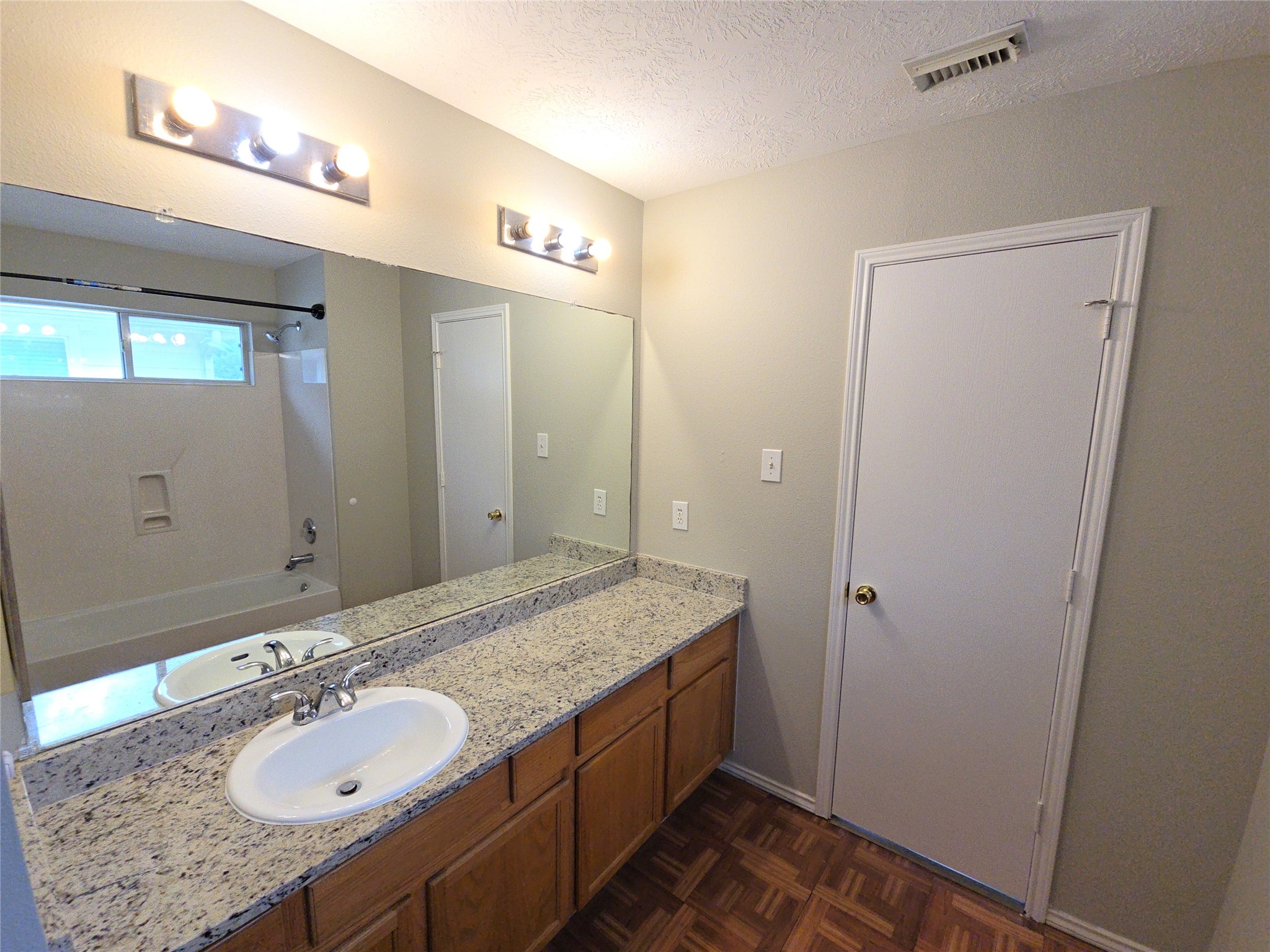 21802 Westfield Ridge Drive Property Photo 8