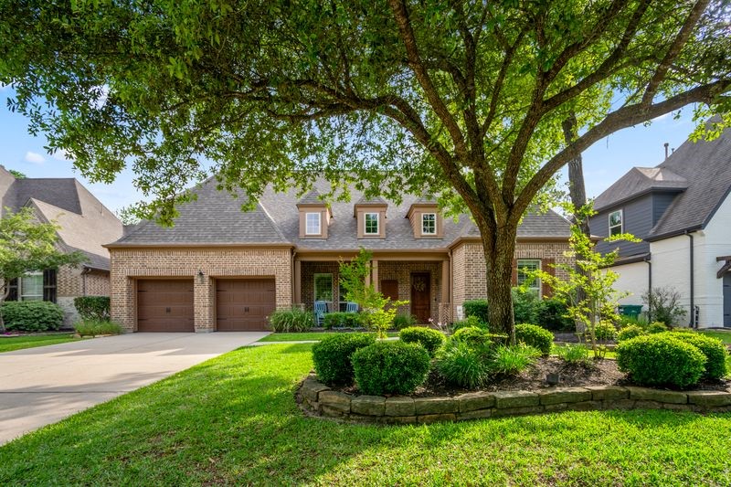 138 Monterrey Bend Property Photo 1