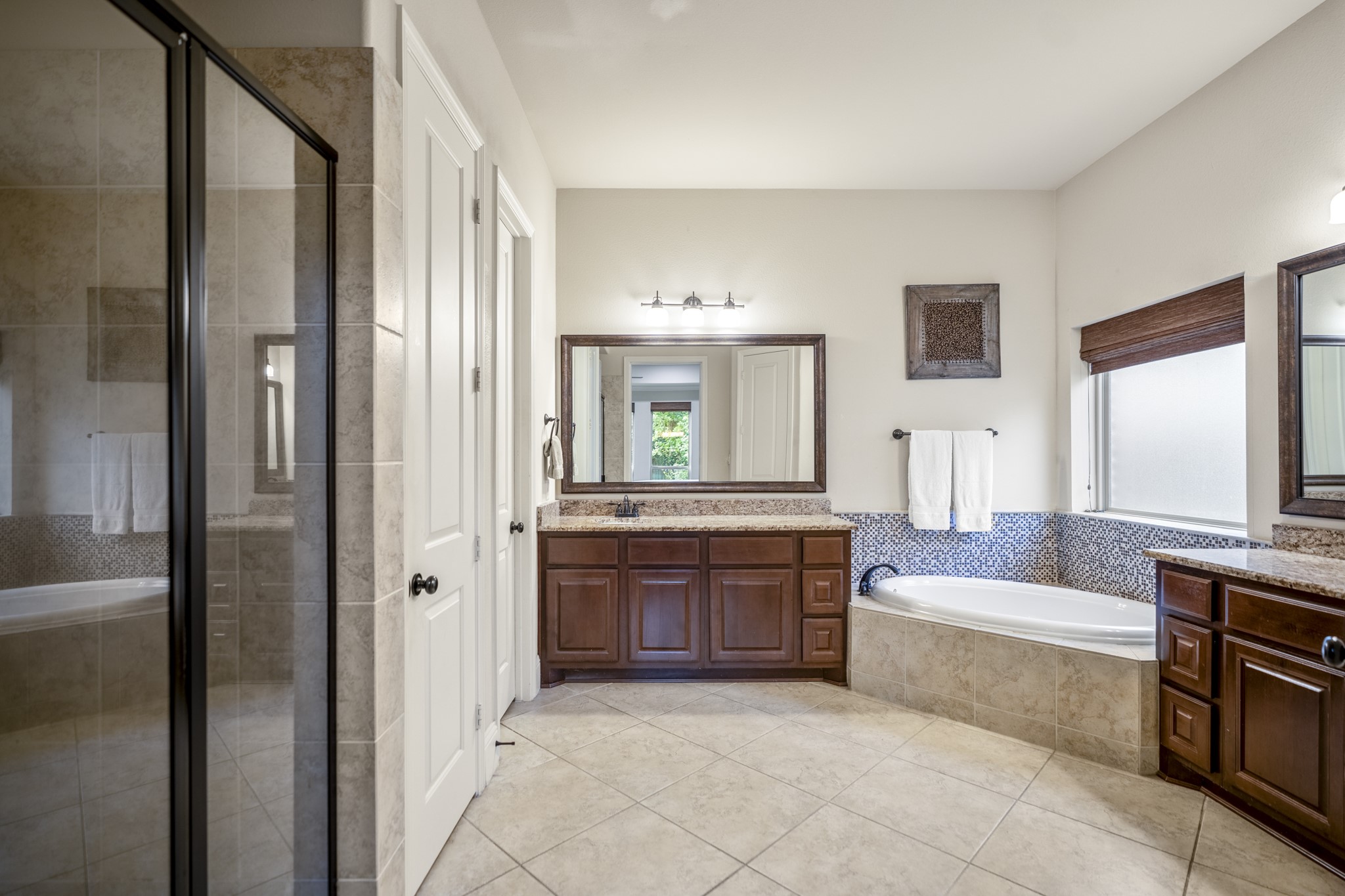 138 Monterrey Bend Property Photo 19