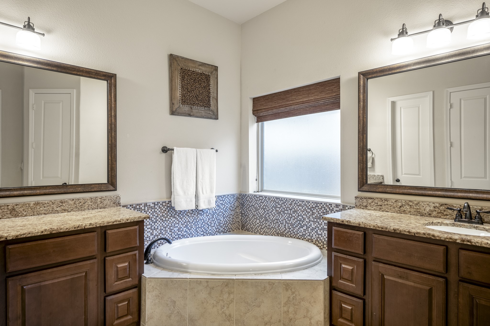 138 Monterrey Bend Property Photo 20