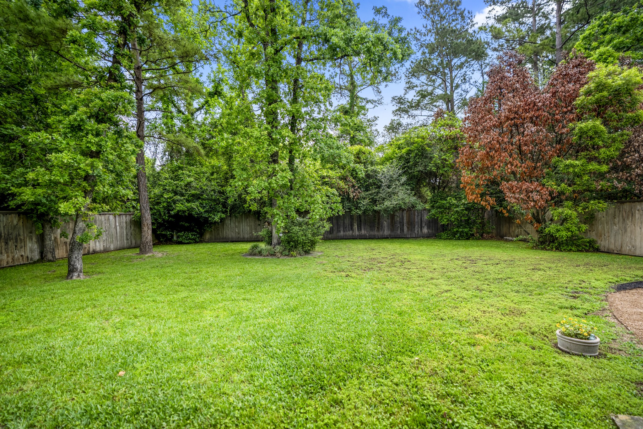 138 Monterrey Bend Property Photo 40