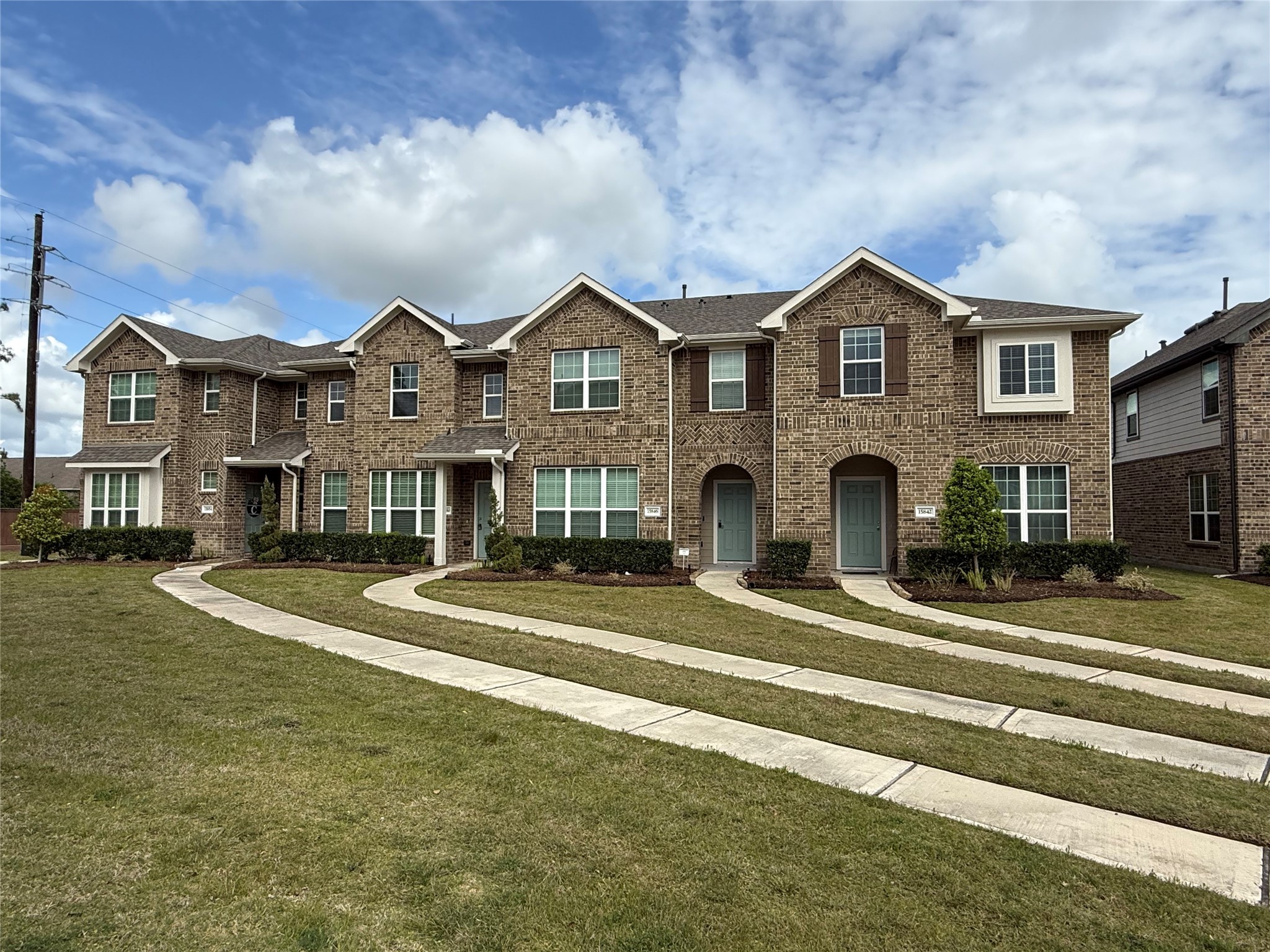 15850 Perthshire Creek Drive Property Photo 3